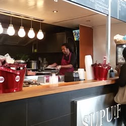 World Of Food - This guy's minced salted meat sandwich is delicious!