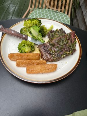 Helltown Kitchen by null