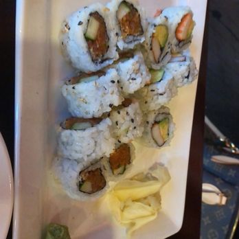 Maki - Crunchy spicy tube and California rolls - Sushi Bars Near Me - Rockville, Maryland Maki - Crunchy spicy tube and California rolls - Sushi Bars Near Me - Rockville, Maryland