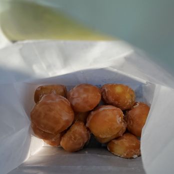 Red's Donut Shop - Apple donut holes. - Donuts Near Me - Paducah, Kentucky Red's Donut Shop - Apple donut holes. - Donuts Near Me - Paducah, Kentucky