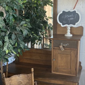 The Vintage Barn - Antiques Near Me - Enid, Oklahoma The Vintage Barn - Antiques Near Me - Enid, Oklahoma