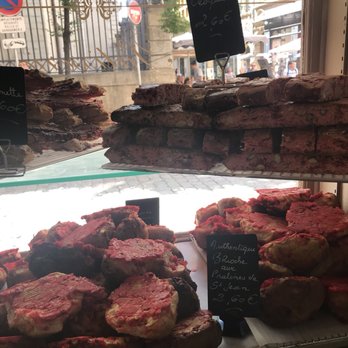 Boulangerie du Palais - Only 2.6 Euro! - Bakeries Near Me - Lyon, 69