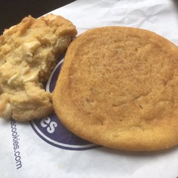 White Chocolate Macadamia
