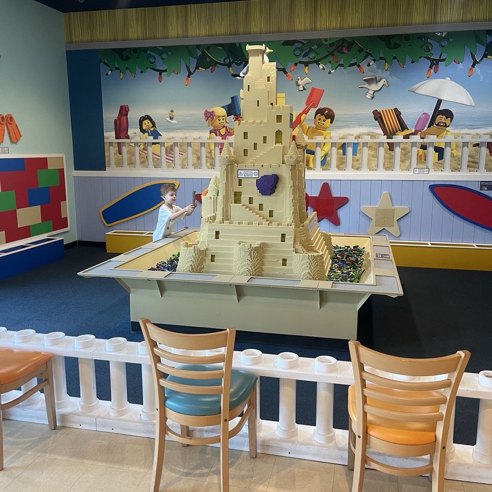 Legoland Beach Retreat - Hotels Near Me - Winter Haven, Florida