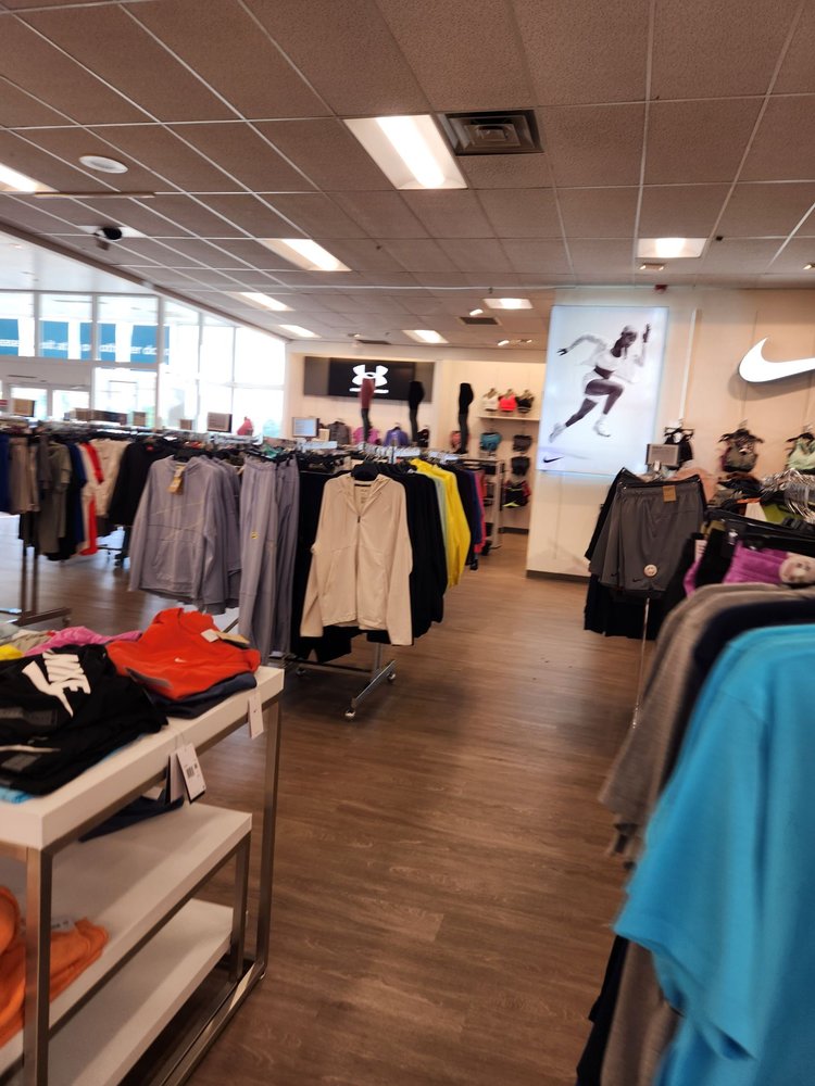 KOHL’S Updated October 2024 16 Photos & 21 Reviews 9617 E