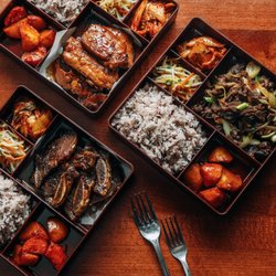 Dosirak - Bulgogi : chicken, beef ribs, beef bolgogi