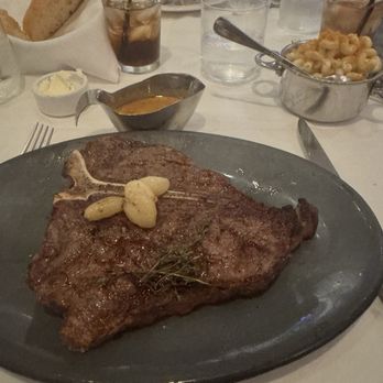 Gallagher's Steakhouse - Porterhouse - Steakhouses Near Me - Las Vegas, Nevada