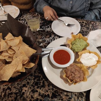 Sneaky Dee's - Mexi platter - Tex-Mex Near Me - Toronto, Ontario