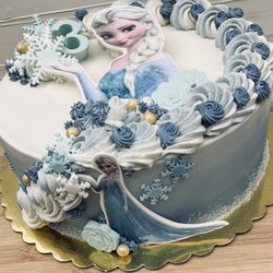 Custom Cakes by Mayvon