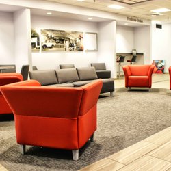Lewis Nissan of Garden City - Lewis Nissan of Garden City Customer lounge