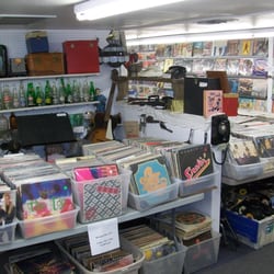 Vintage Vinyl & Victrolas