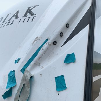 Val Restore - RV, Camper, and Motorhome
Fiberglass repair and bodywork with state-of-the-art computer-aided color matching - RV Repair Near Me