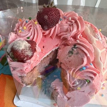 Bread & Honey - Molded cake - Bakeries Near Me - Bakersfield, California