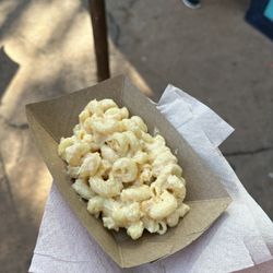 Eight Spoon Café - Baked macaroni and cheese