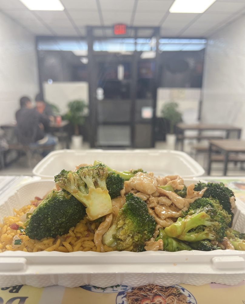 DOUBLE RESTAURANT Updated October 2024 38 Photos & 15 Reviews 6110 Myrtle Ave, Ridgewood