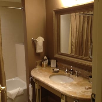 Hotel Commonwealth - Vanity area of very large bathroom - Hotels Near Me - Boston, Massachusetts Hotel Commonwealth - Vanity area of very large bathroom - Hotels Near Me - Boston, Massachusetts