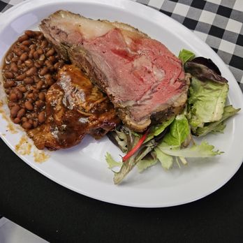 Paniolo BBQ Dinner - The prime rib was awesome. - Barbeque Near Me - Waimea, Hawaii