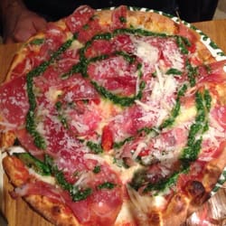 Armando's Trattoria - Amazing pesto, ham, sundried tomato pizza - the Parma