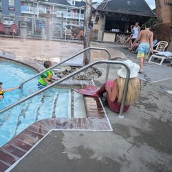 Francis Scott Key Family Resort - Fun mermaid show ‍
