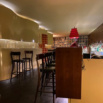 Green Door Bar - Bar - Cocktail Bars Near Me - Berlin, BE Green Door Bar - Bar - Cocktail Bars Near Me - Berlin, BE