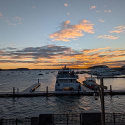 Harborside Hotel Spa & Marina - evening view