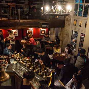 The Dog's Bollocks - Salle - Gastropubs Near Me - Lyon, 69 The Dog's Bollocks - Salle - Gastropubs Near Me - Lyon, 69