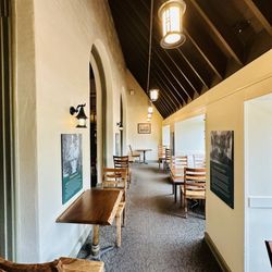 Multnomah Falls Lodge Restaurant - Interior - beautiful architecture!