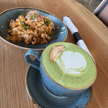 Long Weekend Cafe - Orchard Apple Matcha, Elk Pass Scramble - Cafes Near Me - Houston, Texas