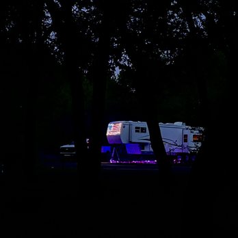 Cedar Hill State Park - Fun RV at the next campsite - Parks Near Me - Cedar Hill, Texas
