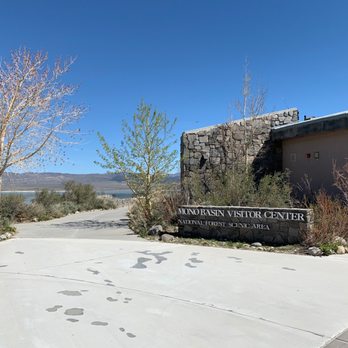 Mono Basin Visitor Center - Parks Near Me - Lee Vining, California