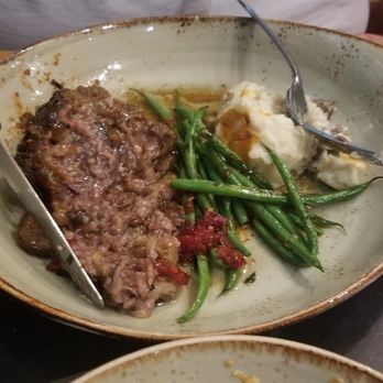 Three's Bar & Grill - Fatty disgusting short rib entree - Asian Fusion Near Me - Kihei, Hawaii