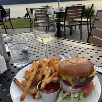 Half Moon - Crispy fries so delicious and awesome cheese burger - New American Near Me - Dobbs Ferry, New York Half Moon - Crispy fries so delicious and awesome cheese burger - New American Near Me - Dobbs Ferry, New York