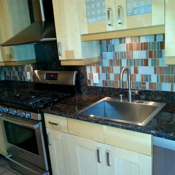 David Giusto Tile Contractor - Glass tile on backsplash in San Francisco. - General Contractors Near Me
