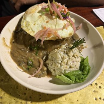 Nalu's South Shore Grill - Loco moco - Hawaiian Near Me - Kihei, Hawaii