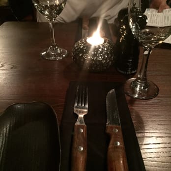 Lomito Northwood - Table setting - Argentine Near Me - Northwood, XGL