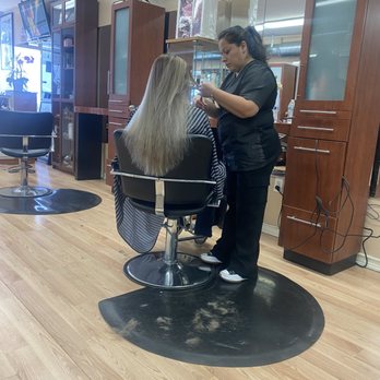 Estrella Beauty Salon Vip - Hair Salons Near Me - Oxnard, California Estrella Beauty Salon Vip - Hair Salons Near Me - Oxnard, California