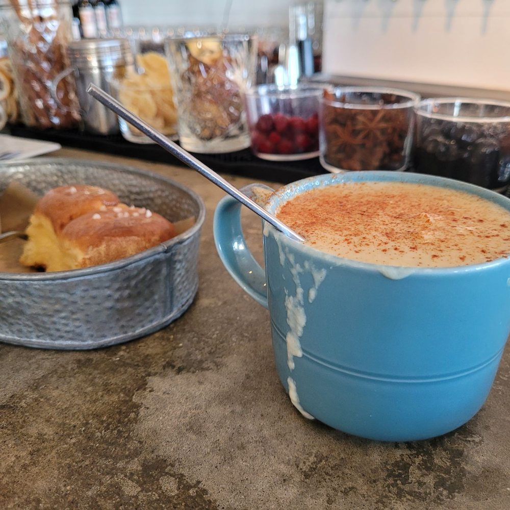 Stones Throw - Chowder and supper rolls - Hotels Near Me - York, Maine Stones Throw - Chowder and supper rolls - Hotels Near Me - York, Maine