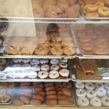 Hahn's Bakery - So many yummy donuts to choose from! - Bakeries Near Me - Geneva, Illinois