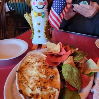 Cliff's Rendezvous Restaurant - American Near Me - Riverhead, New York