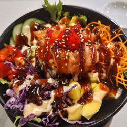 Shushu - Poke bowl with extremely good sauces!!