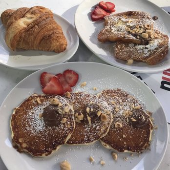 Nutella Cafe - Croissant, French toast, and pancakes - Desserts Near Me - Chicago, Illinois