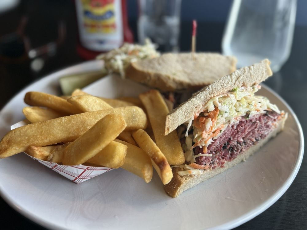 Stage Deli