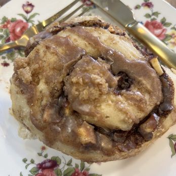 Good Grounds Coffee - Yummy caramel apple cinnamon roll - Coffee & Tea Near Me - Almont, Michigan