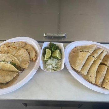 Taqueria Los Cabrones - Food Trucks Near Me - Live Oak, Florida Taqueria Los Cabrones - Food Trucks Near Me - Live Oak, Florida