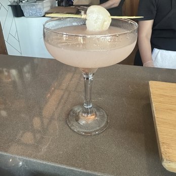 Hando - Sushi Bars Near Me - Houston, Texas