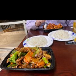 Rainbow Wok - Szechuan Beef, general tsos chicken