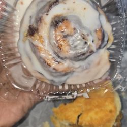 Mrs. Winner's Chicken - Cinnamon roll