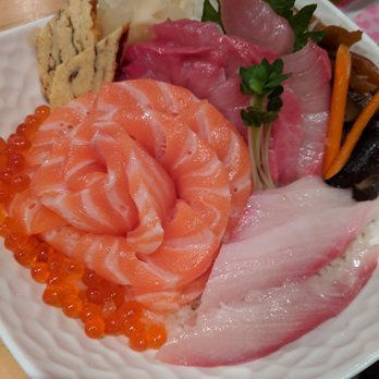 Kiku Sushi - We asked for salmon and hamachi over rice, and they jazzed it up with some salmon roe and tamago :) - Japanese Near Me - Berkeley, California Kiku Sushi - We asked for salmon and hamachi over rice, and they jazzed it up with some salmon roe and tamago :) - Japanese Near Me - Berkeley, California
