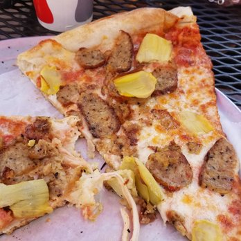 Oz Pizza - Sausage and Aritchoke - Pizza Near Me - East Point, Georgia