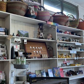 Kaya's - They also have quite things like earrings, soaps, creams, etc for sale here - Coffee & Tea Near Me - Kealakekua, Hawaii Kaya's - They also have quite things like earrings, soaps, creams, etc for sale here - Coffee & Tea Near Me - Kealakekua, Hawaii